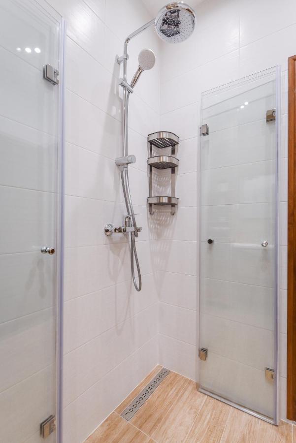 Cosy & Renovated 2Bd Flat Near Vitoshka By Flat Mаnager Apartment Sofia Bagian luar foto