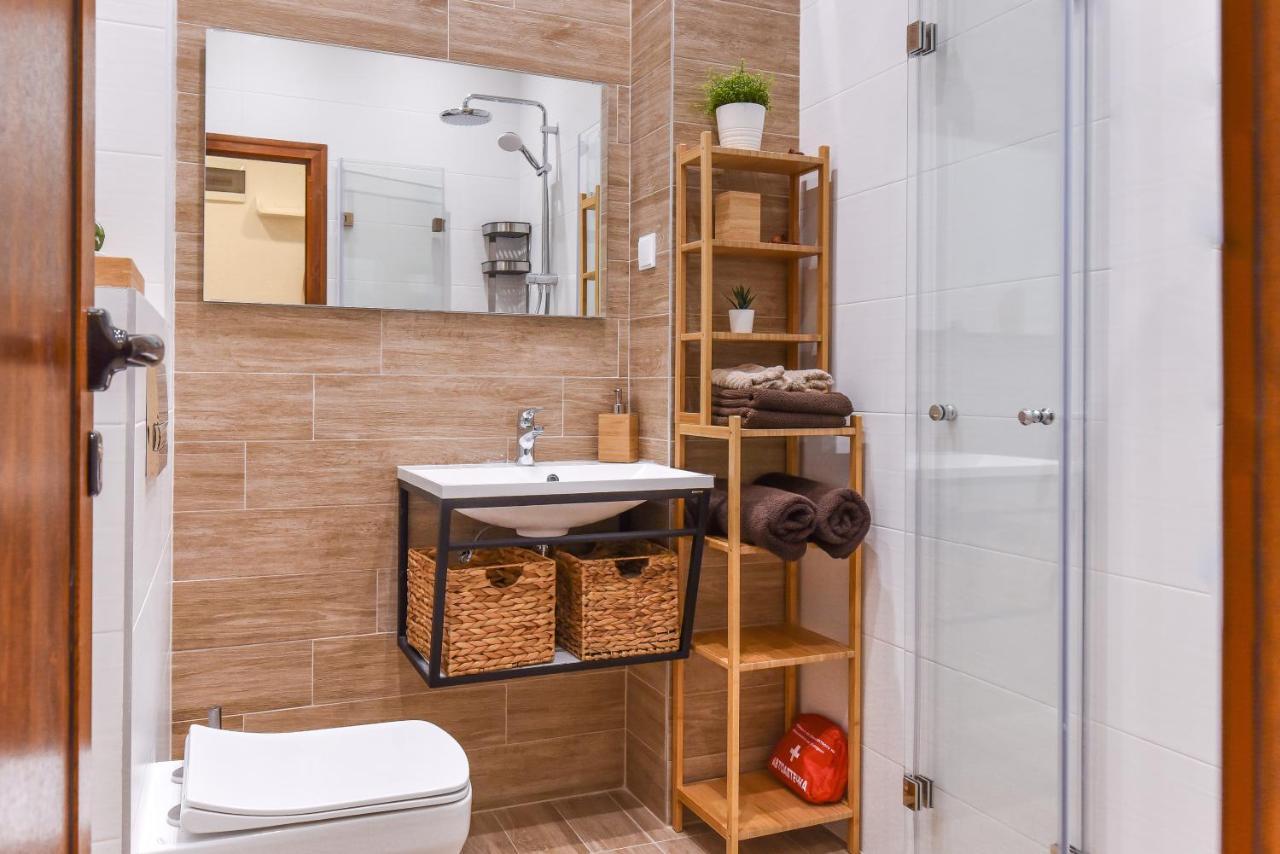 Cosy & Renovated 2Bd Flat Near Vitoshka By Flat Mаnager Apartment Sofia Bagian luar foto